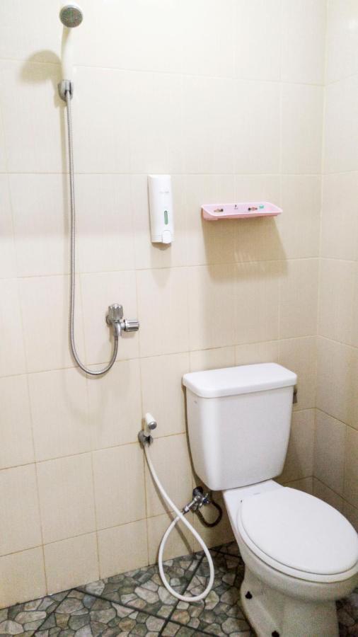 Ngampilan Backpacker Hostel Джокякарта Екстериор снимка