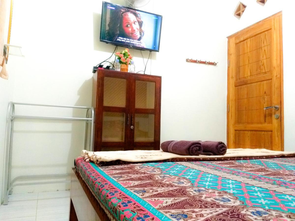 Ngampilan Backpacker Hostel Джокякарта Екстериор снимка