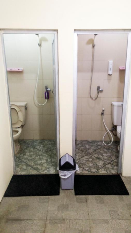 Ngampilan Backpacker Hostel Джокякарта Екстериор снимка