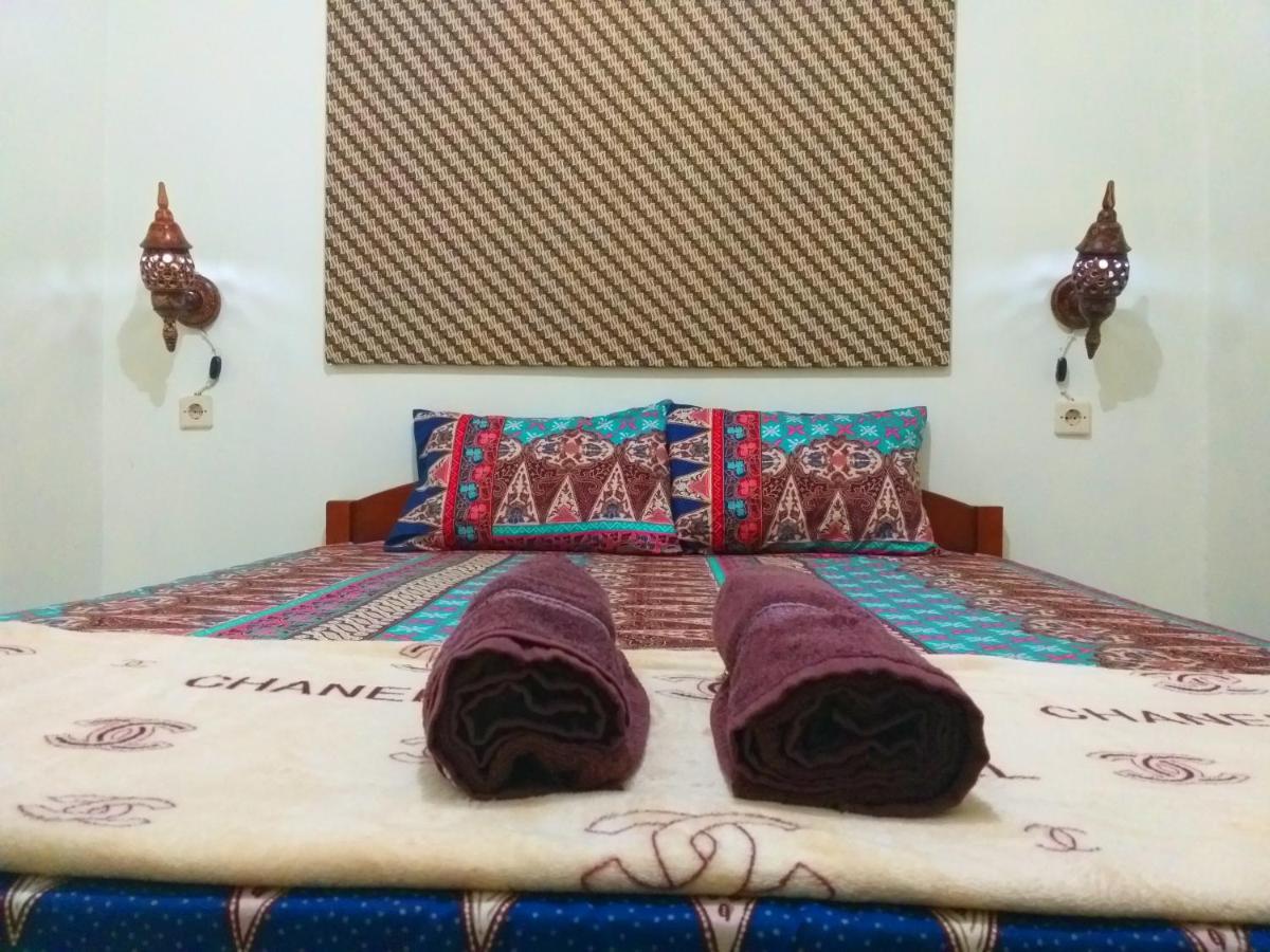 Ngampilan Backpacker Hostel Джокякарта Екстериор снимка