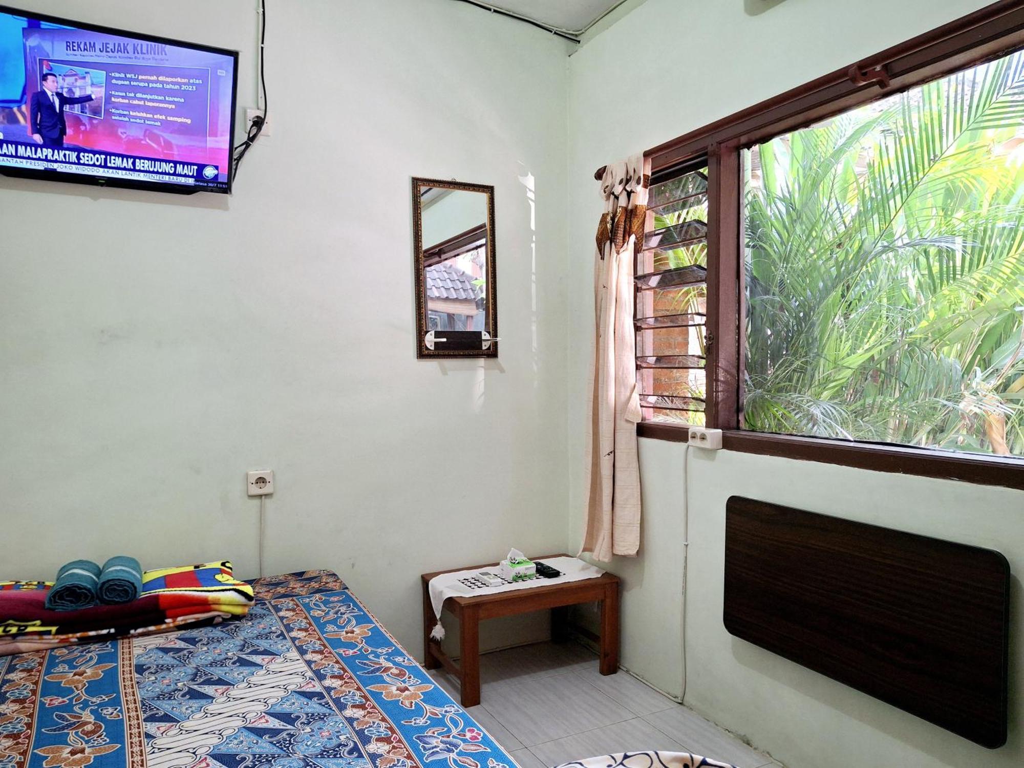 Ngampilan Backpacker Hostel Джокякарта Екстериор снимка
